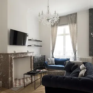 https://roaring-20s-apartment-meir.hotelsghent.com