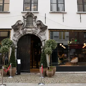 https://gulde-schoen-the-suitehotel.hotelsghent.com
